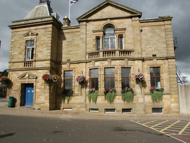 Click to see next photo