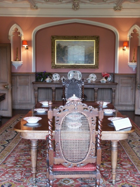 Click to see next photo