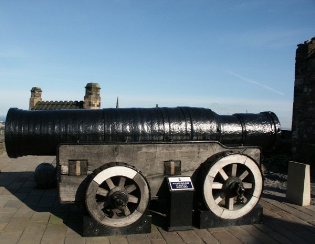 Click to see next photo