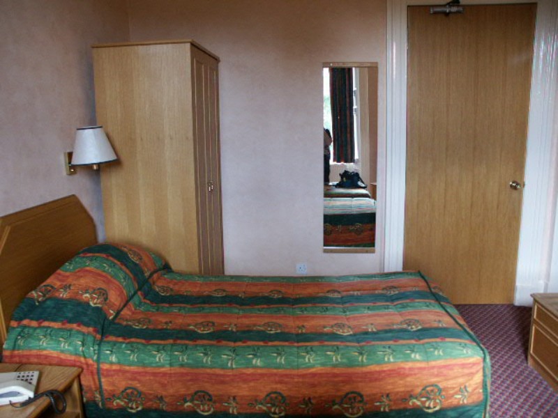 Click to see next photo