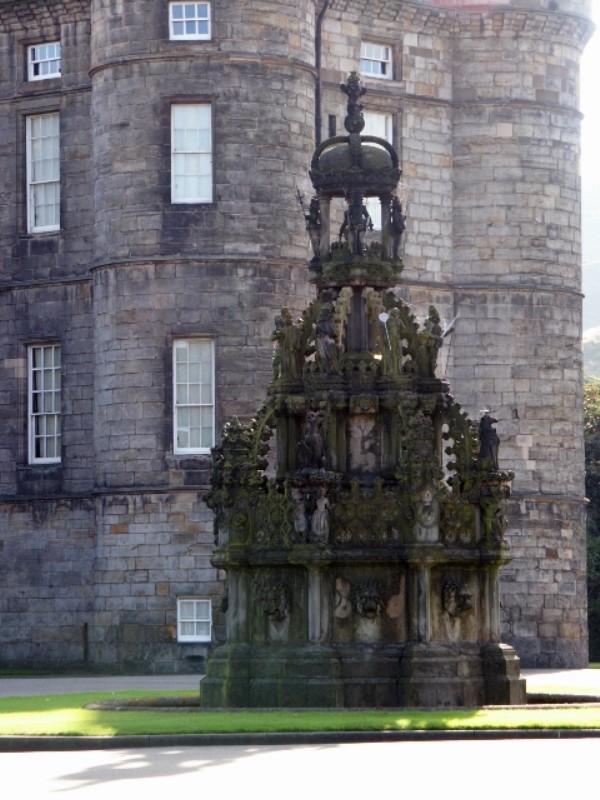 Click to see next photo