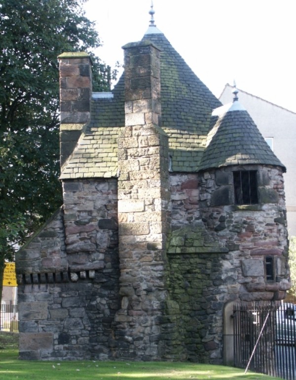 Click to see next photo