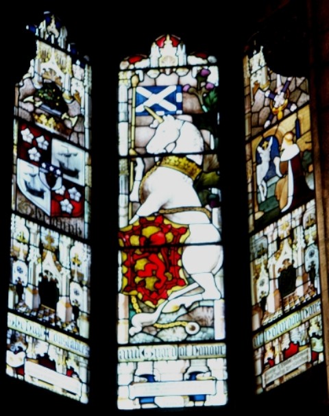 Click to see next photo