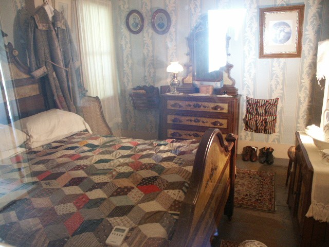 Click to see next photo